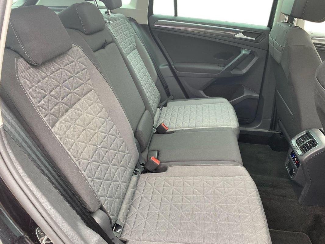 Volkswagen Tiguan - Photo 23