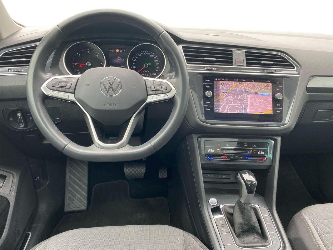 Volkswagen Tiguan - Photo 24
