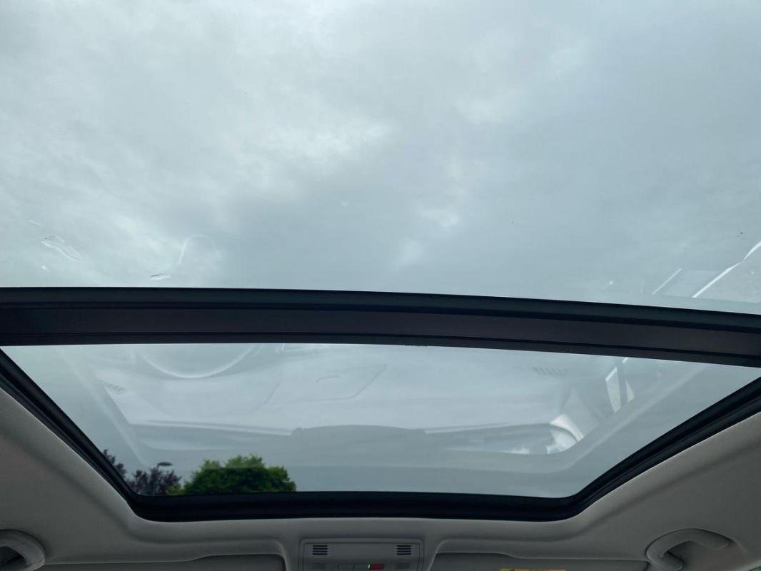 Volkswagen Tiguan - Photo 38