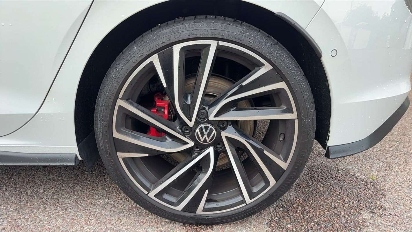 Volkswagen Golf - Photo 19