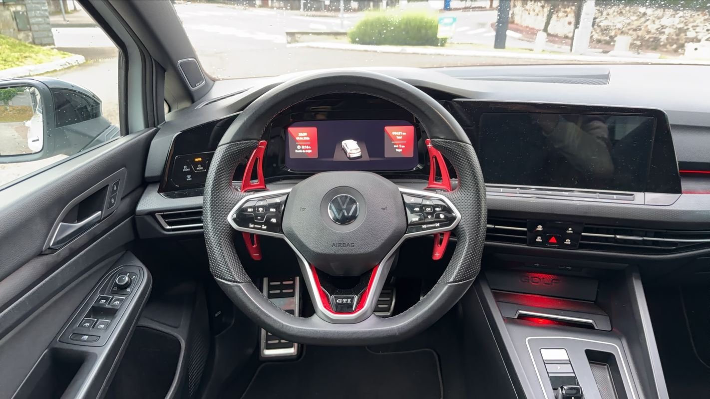 Volkswagen Golf - Photo 24