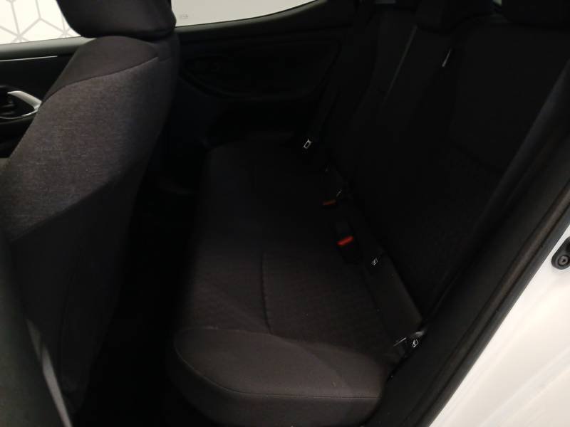 Toyota Yaris - Photo 13