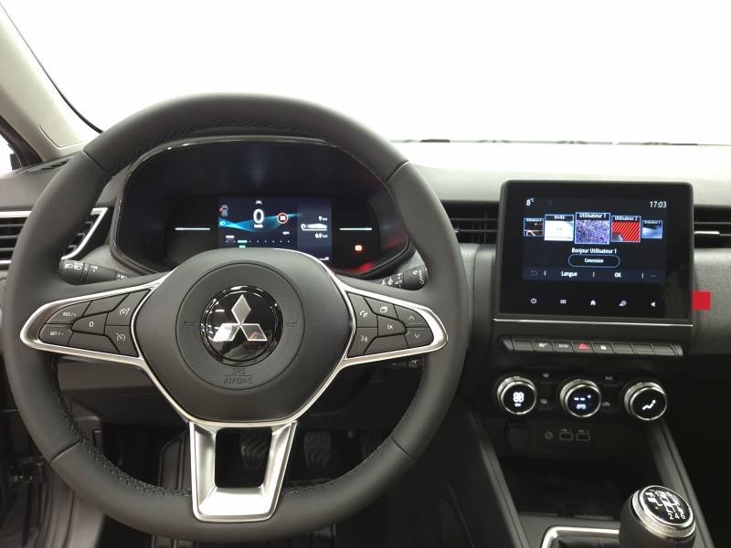 Mitsubishi Colt - Photo 11
