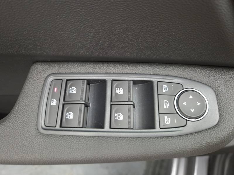 Mitsubishi Colt - Photo 18
