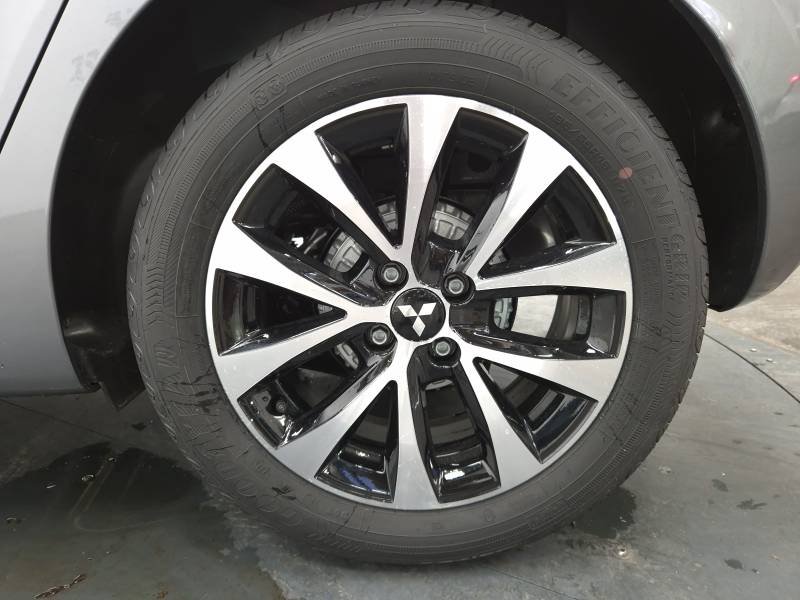 Mitsubishi Colt - Photo 19