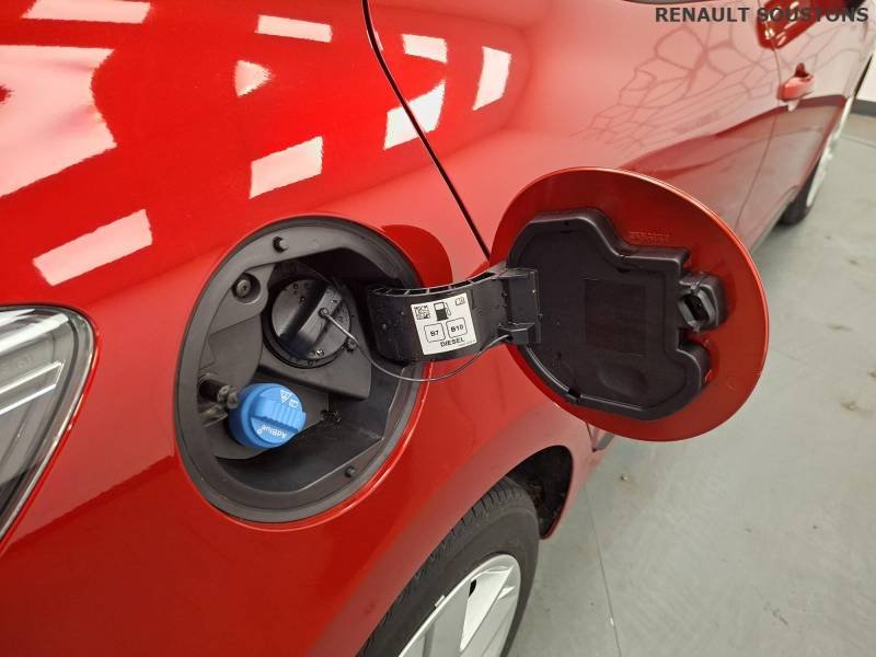 Renault Clio - Photo 18