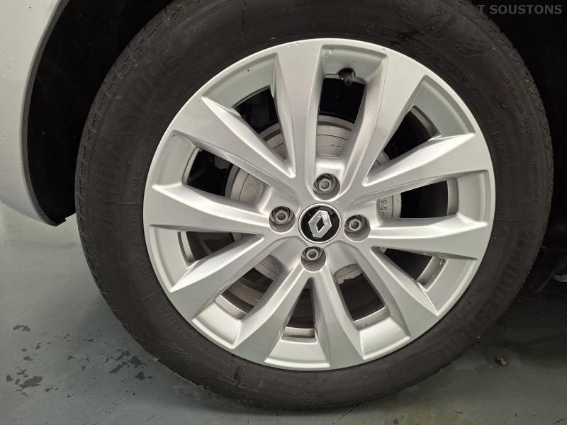 Renault Clio - Photo 24