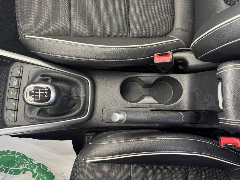 Kia Stonic - Photo 25