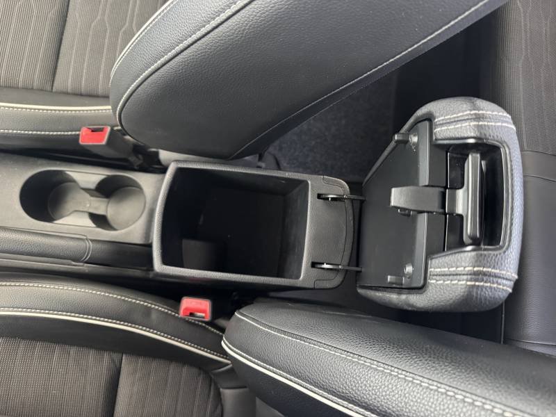 Kia Stonic - Photo 26