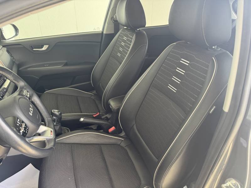 Kia Stonic - Photo 28