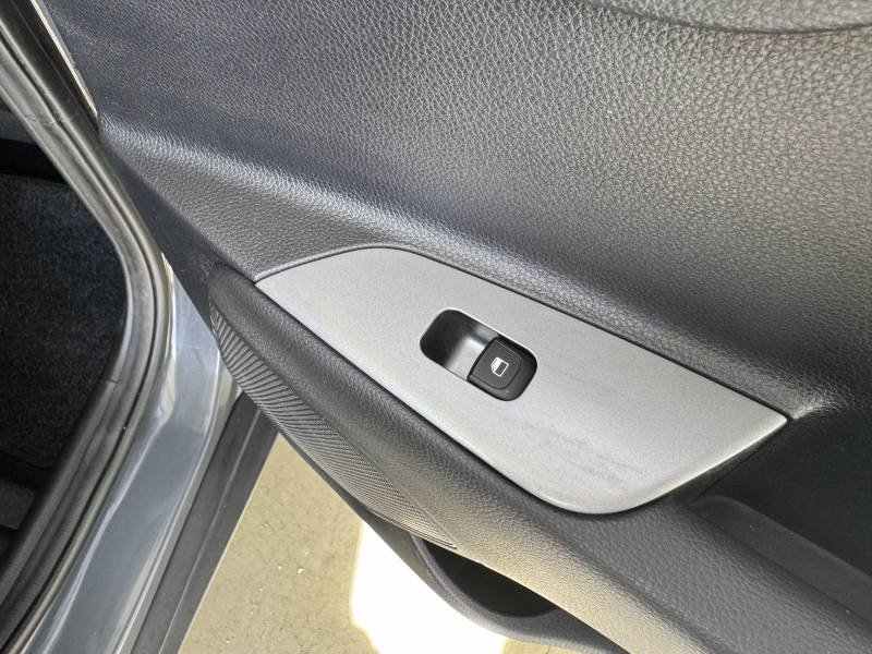 Kia Stonic - Photo 33