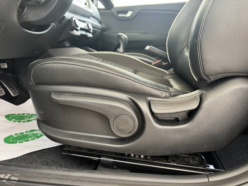 Kia Stonic - Photo 38