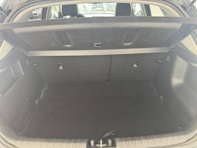 Kia Stonic - Photo 8