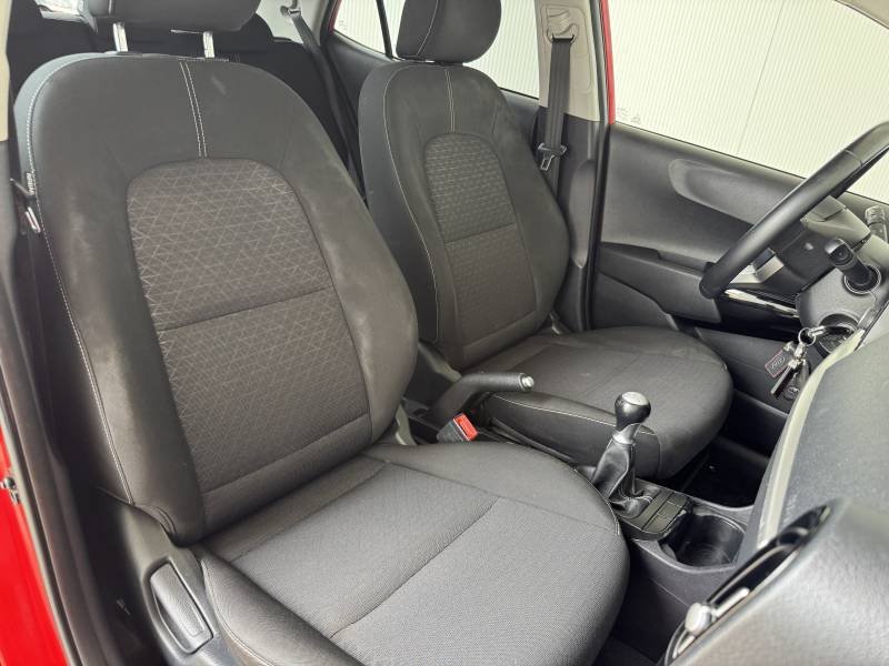 Kia Picanto - Photo 30