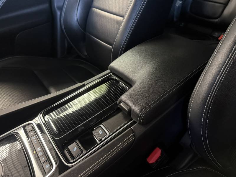 Jaguar F-Pace - Photo 31