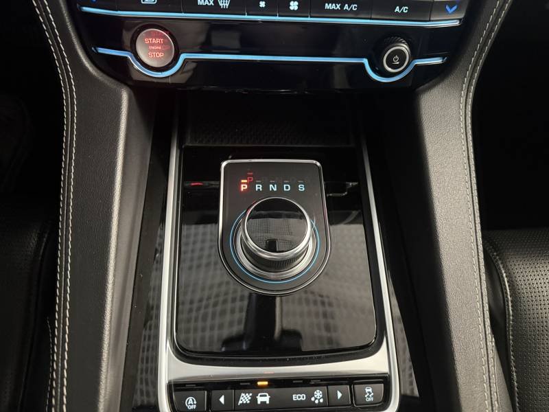 Jaguar F-Pace - Photo 34