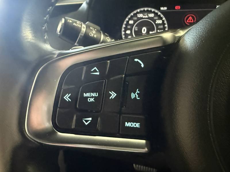 Jaguar F-Pace - Photo 40