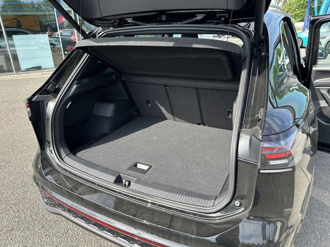 Volkswagen Tiguan - Photo 32