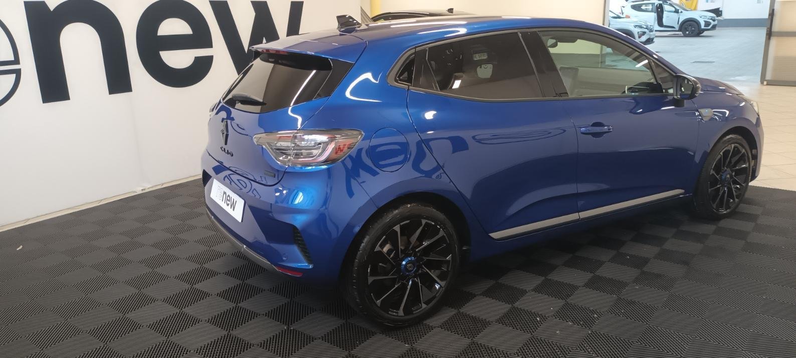 Renault Clio - Photo 17