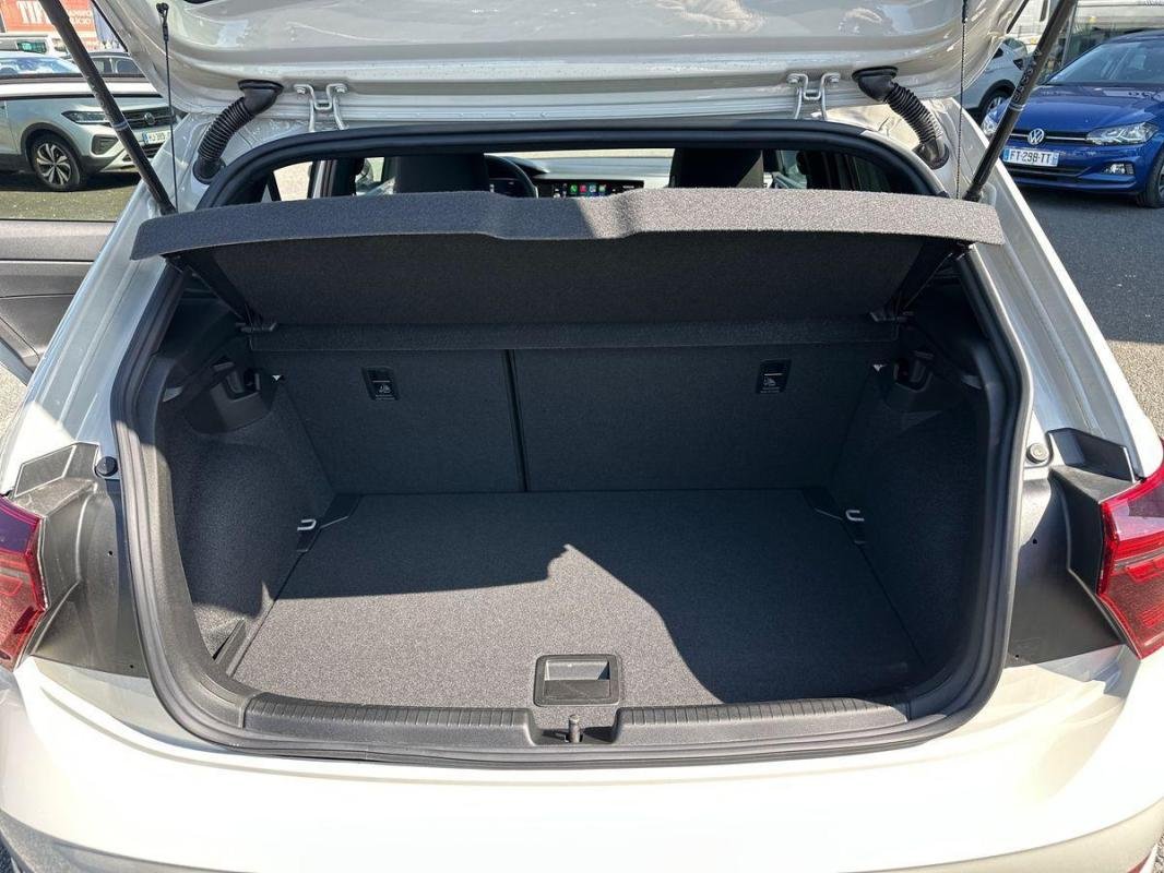 Volkswagen Polo - Photo 26
