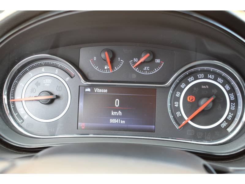 Opel Insignia - Photo 24