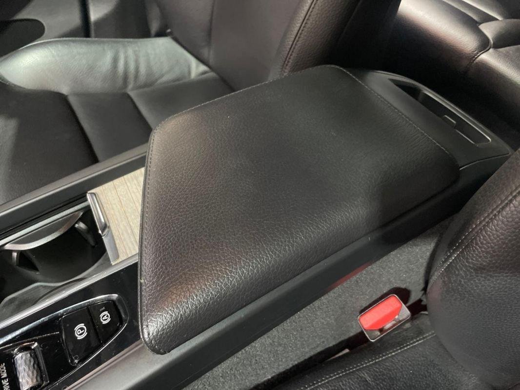 Volvo XC60 - Photo 12