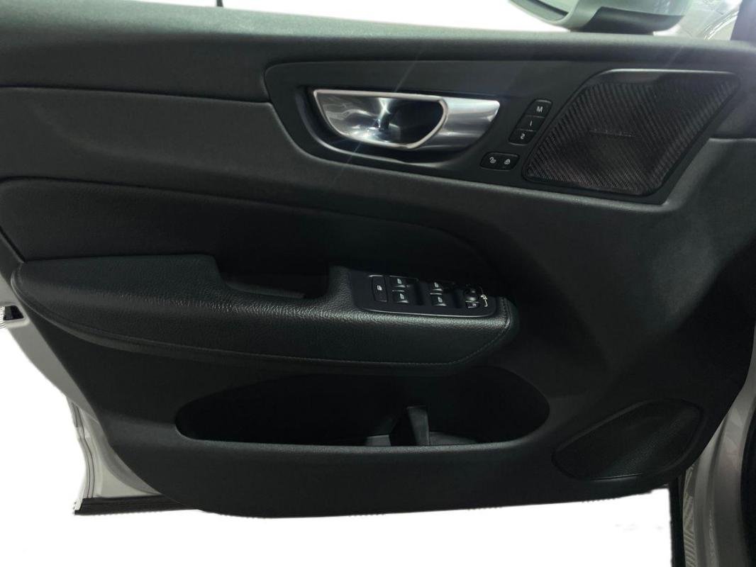 Volvo XC60 - Photo 15