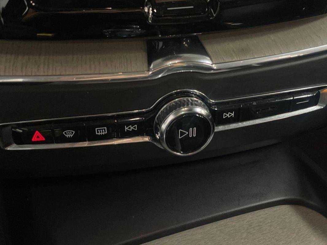 Volvo XC60 - Photo 19