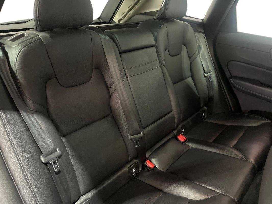 Volvo XC60 - Photo 23