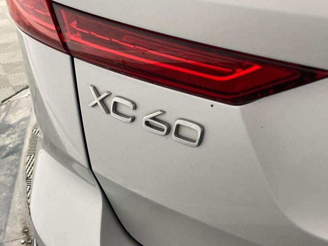 Volvo XC60 - Photo 27