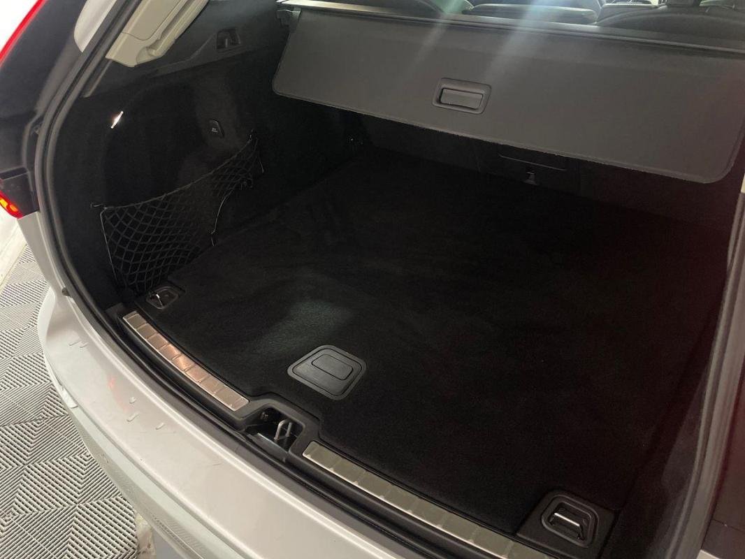 Volvo XC60 - Photo 32