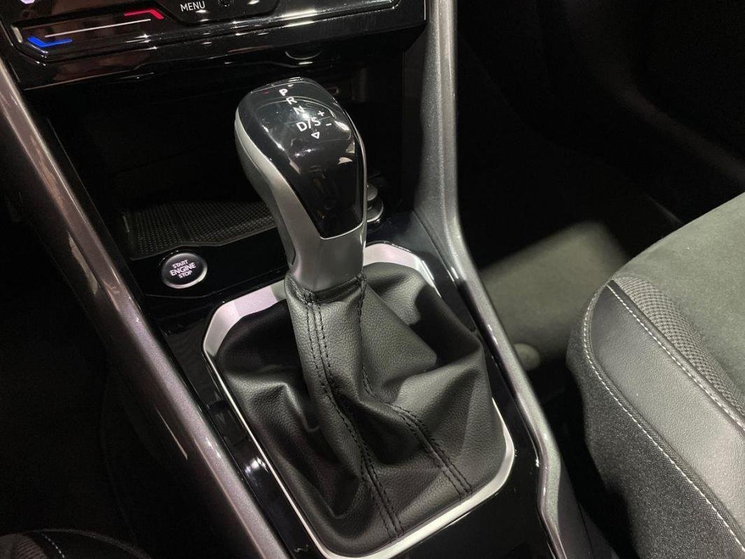 Volkswagen T-Roc - Photo 11