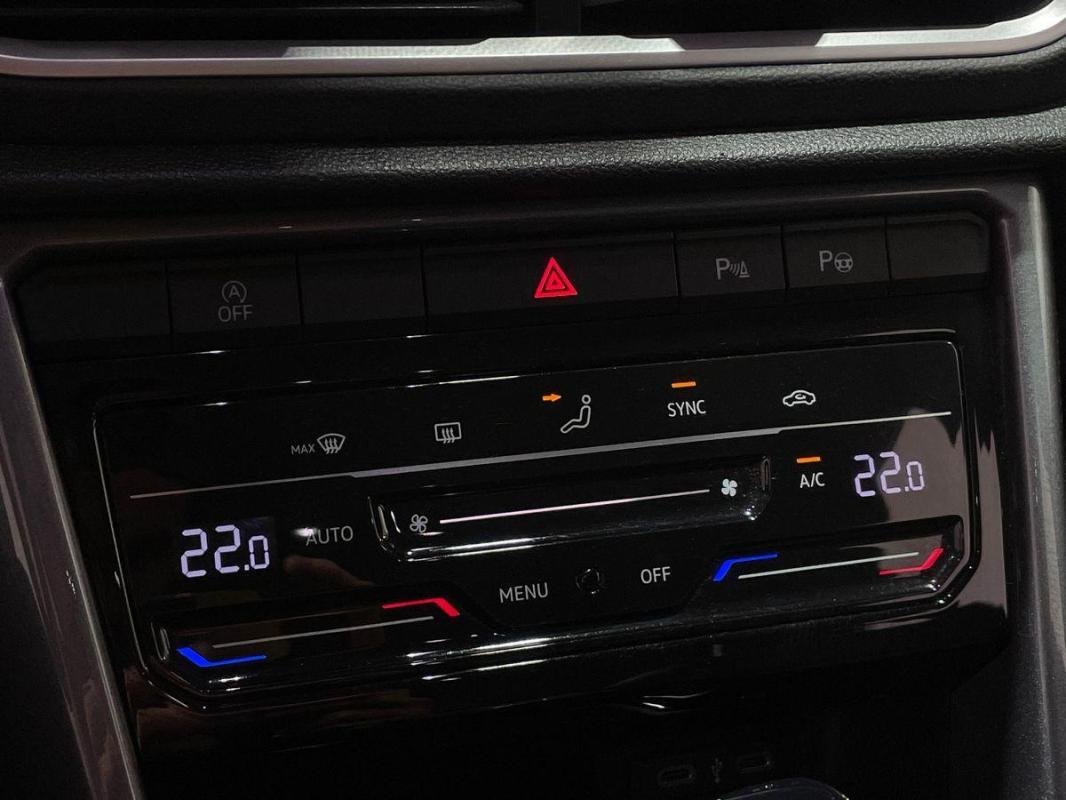 Volkswagen T-Roc - Photo 19