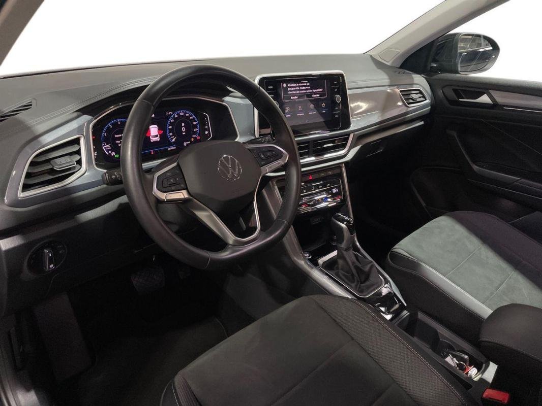 Volkswagen T-Roc - Photo 9