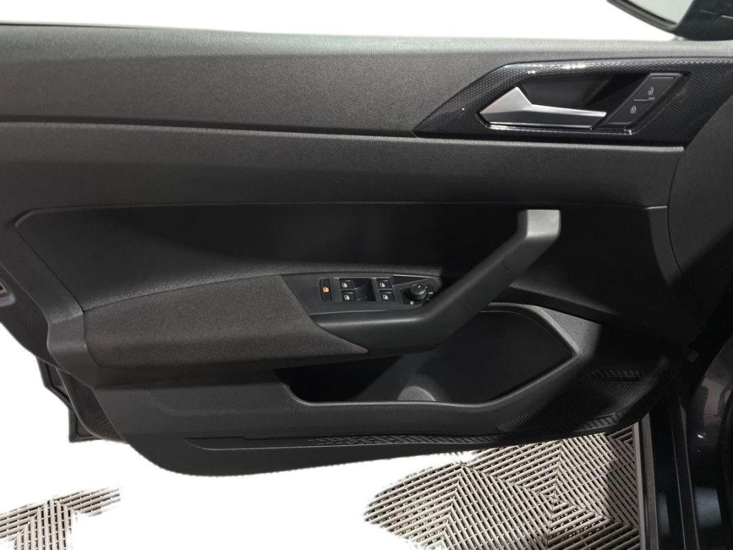 Volkswagen Polo - Photo 15