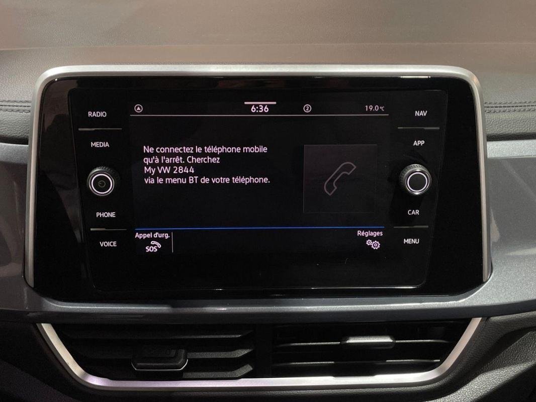 Volkswagen T-Roc - Photo 17