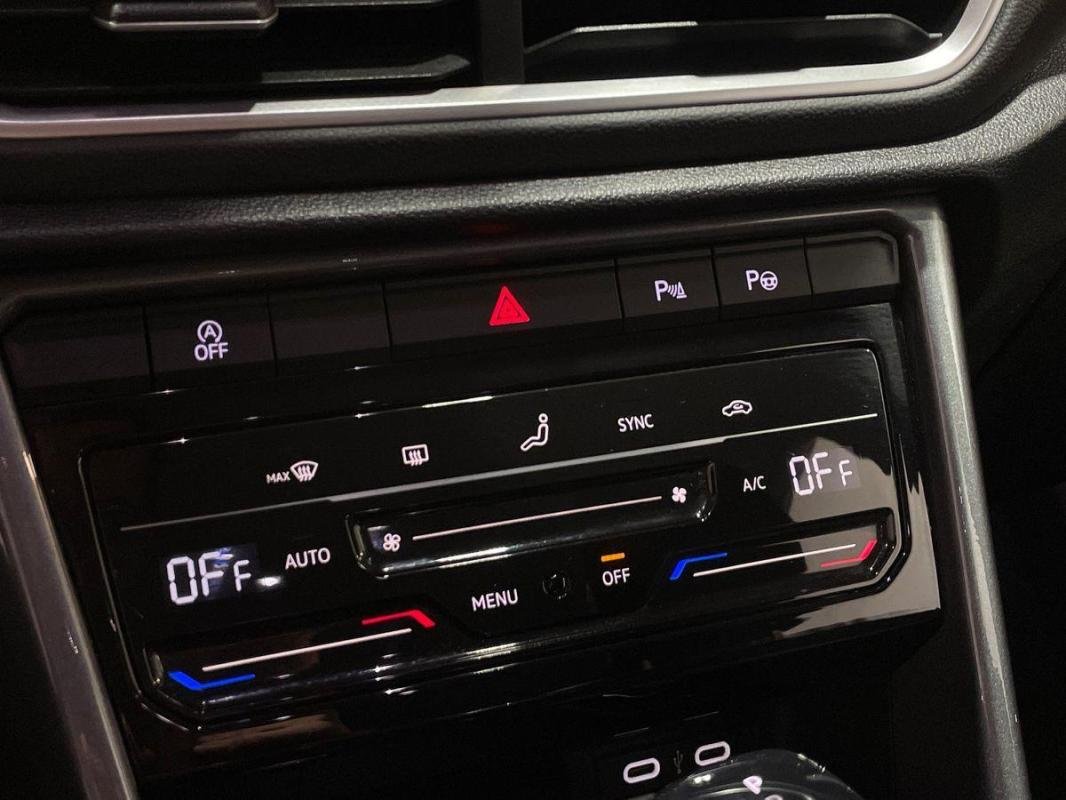Volkswagen T-Roc - Photo 19