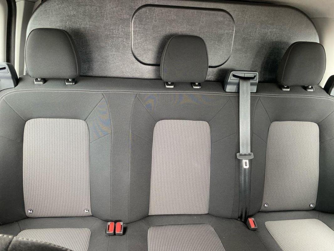 Volkswagen Transporter - Photo 8