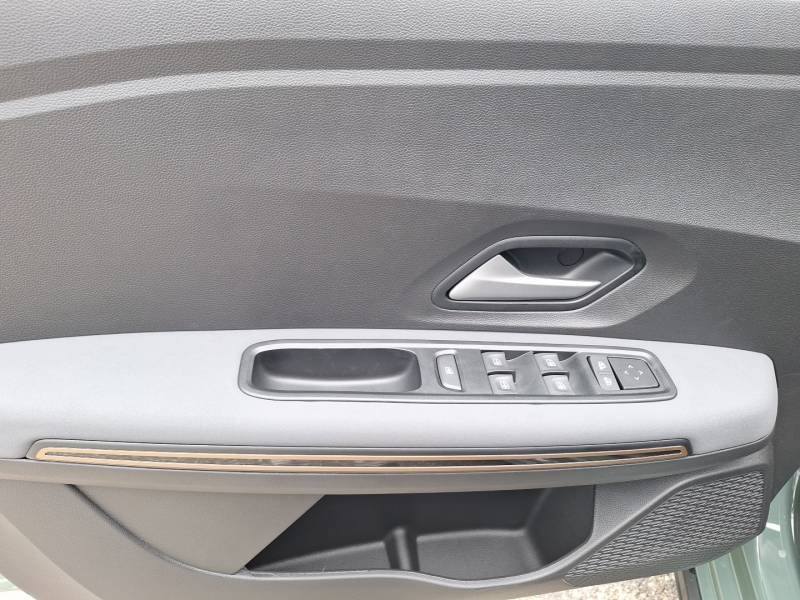 Dacia Sandero - Photo 24