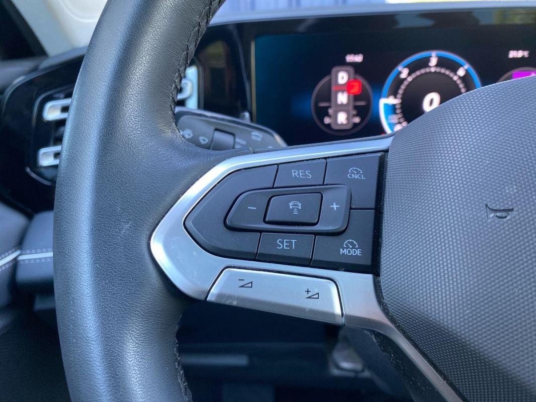 Volkswagen Tiguan - Photo 21