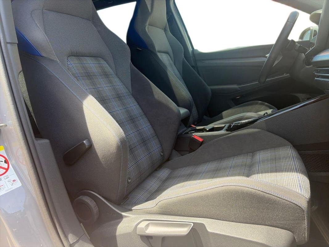 Volkswagen Golf - Photo 13