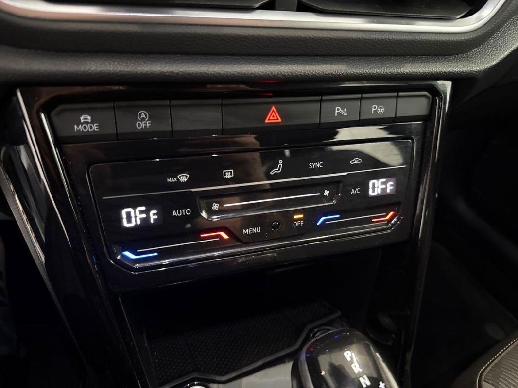 Volkswagen T-Roc - Photo 19