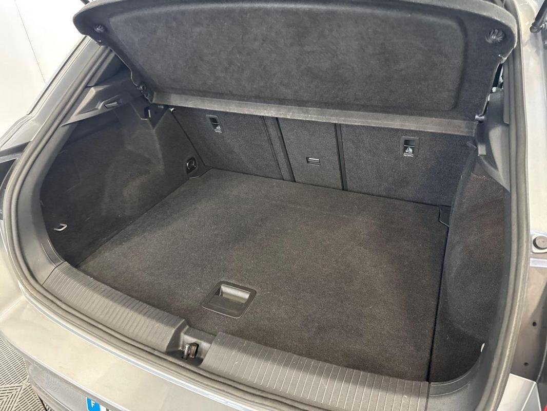 Volkswagen T-Roc - Photo 32