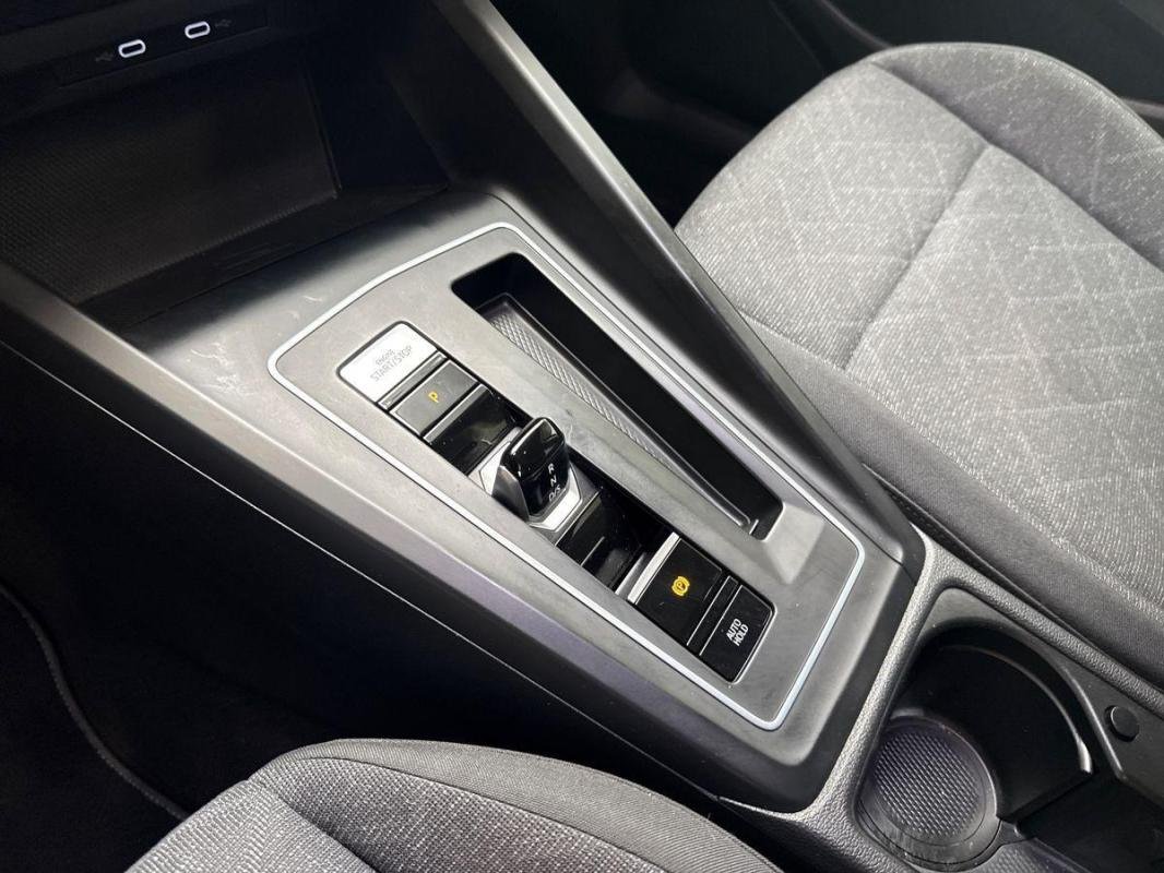 Volkswagen Golf - Photo 11