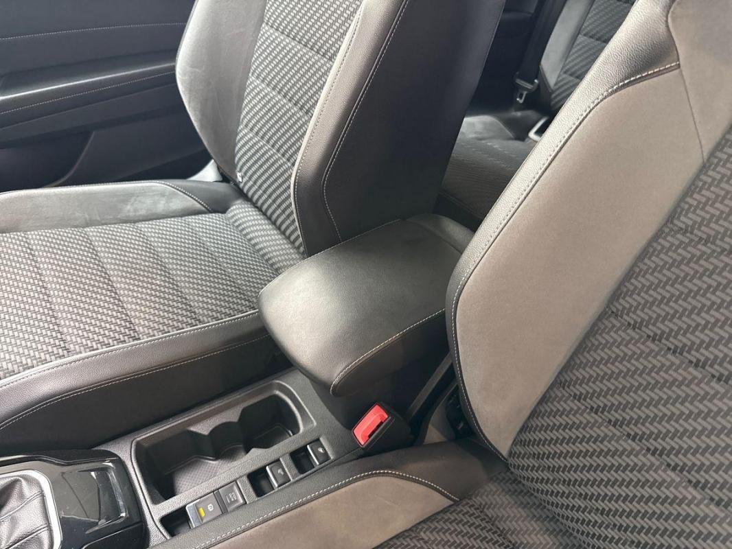 Volkswagen T-Roc - Photo 12