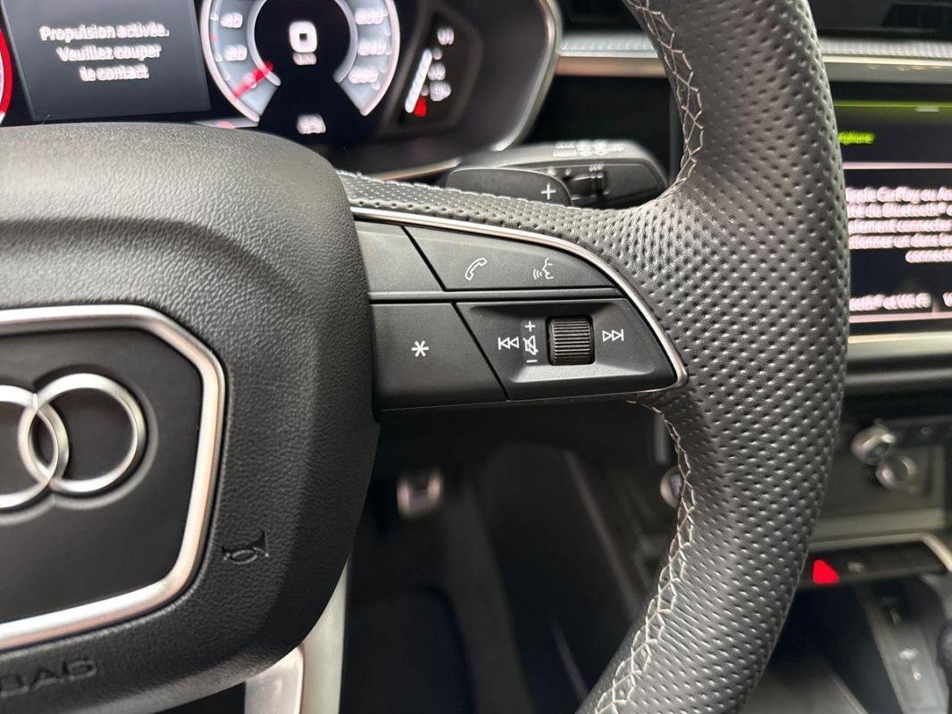 Audi Q3 - Photo 20
