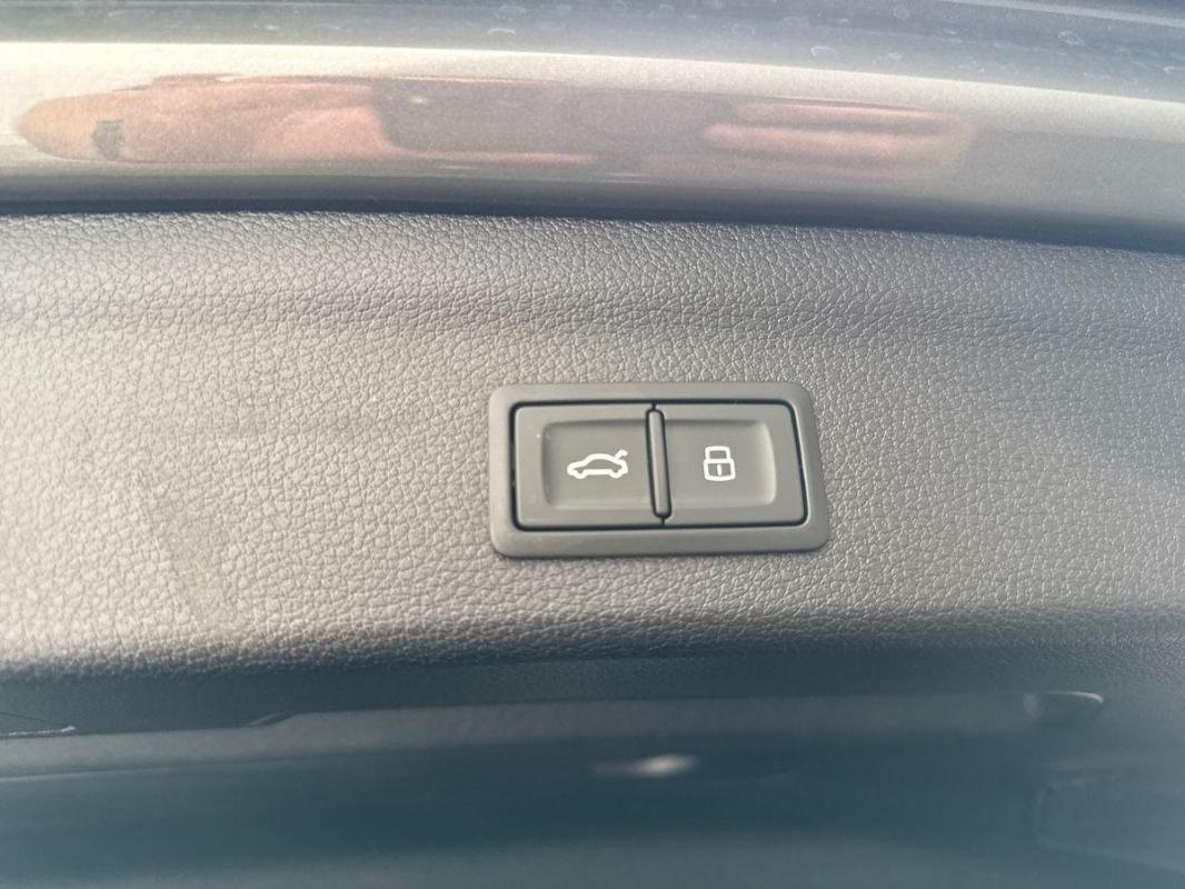 Audi Q3 - Photo 34