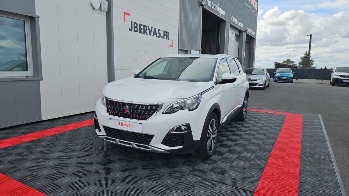 Peugeot 5008 - Photo 1