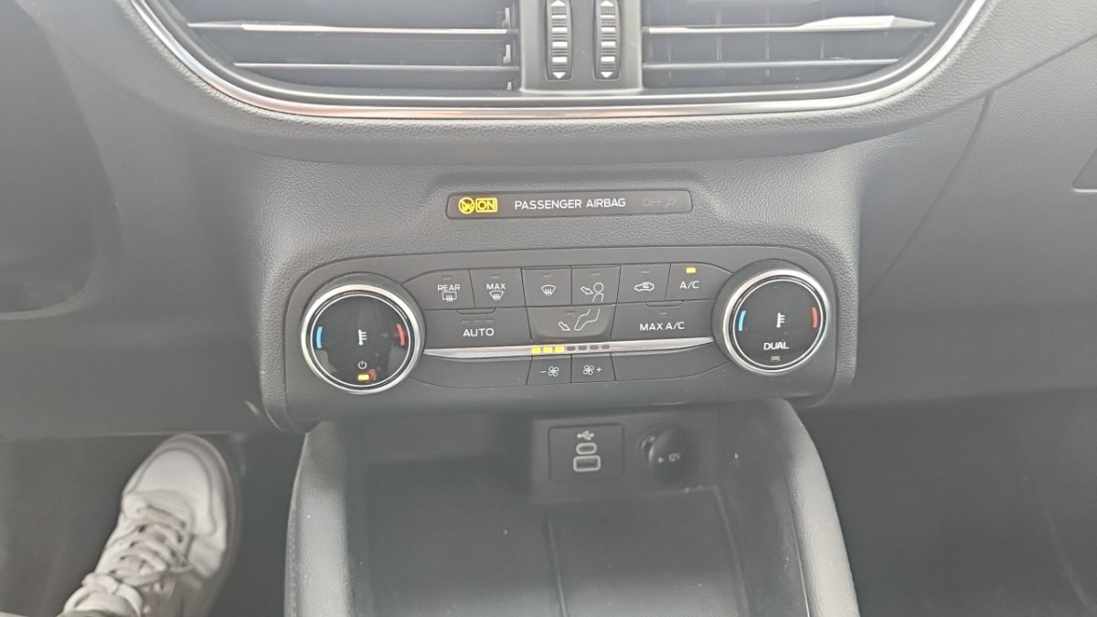 Ford Kuga - Photo 19