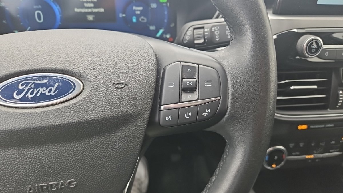 Ford Kuga - Photo 21